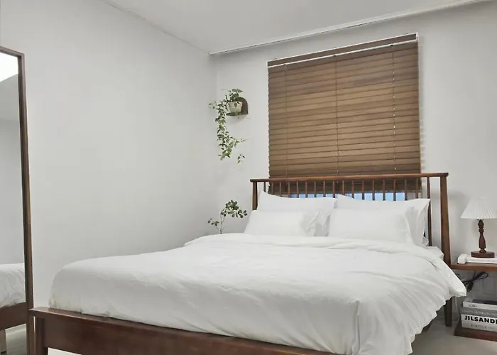 Apartment Check In Hongdae *